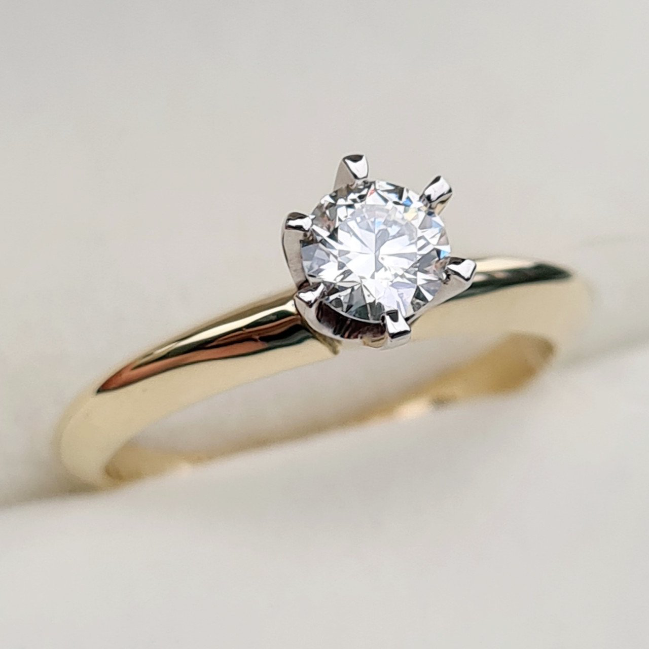 Кольцо Deimantas 69846084 16,5р 2,86гр 0,40ct. купить,NaN