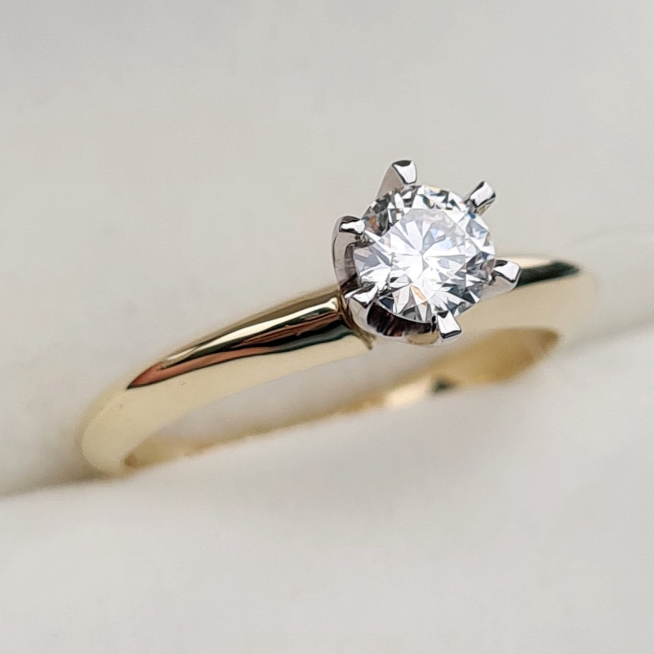 Кольцо Deimantas 69846084 16,5р 2,86гр 0,40ct. купить,NaN