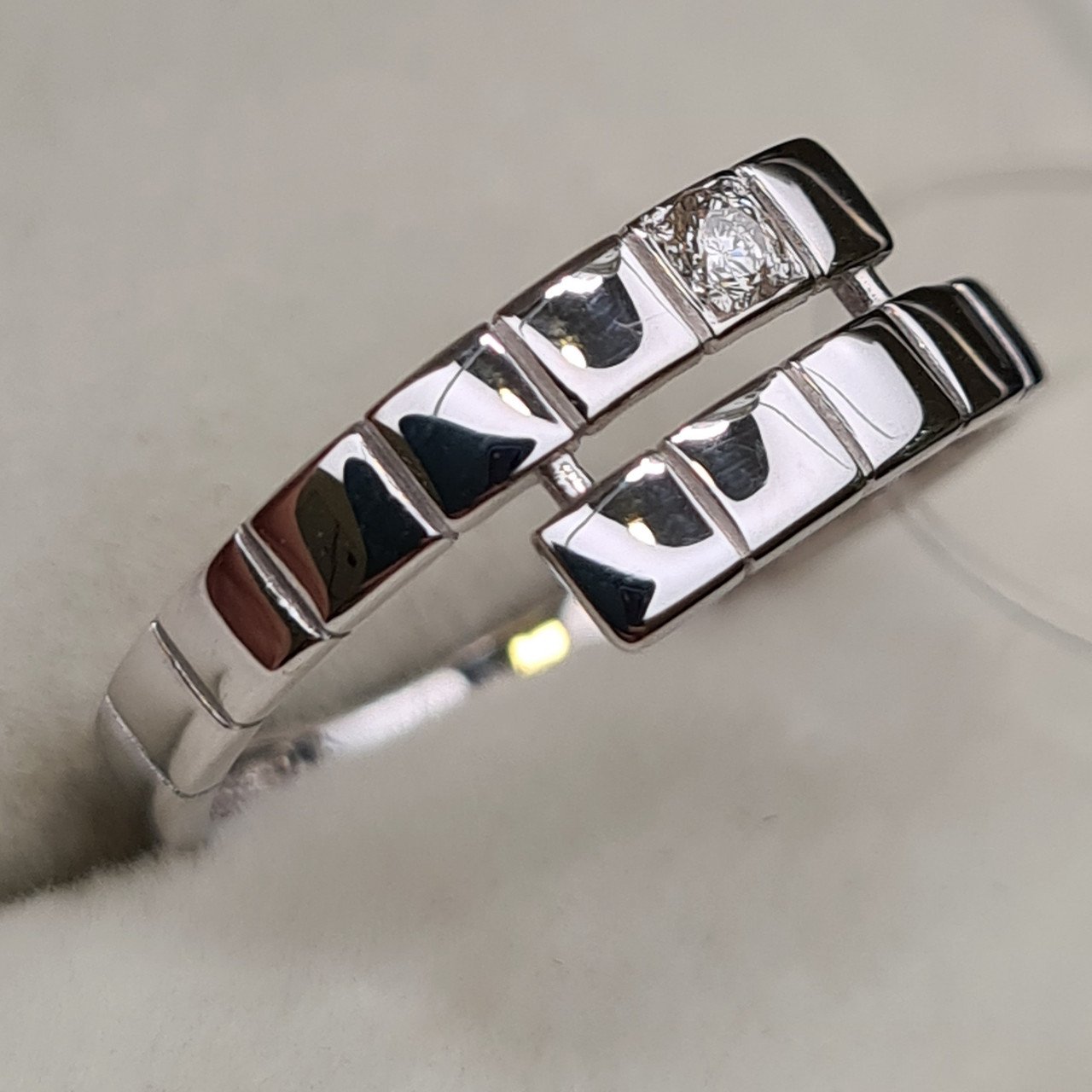 Кольцо Deimantas 98169685 17р 1,41гр 0,05ct. купить,NaN