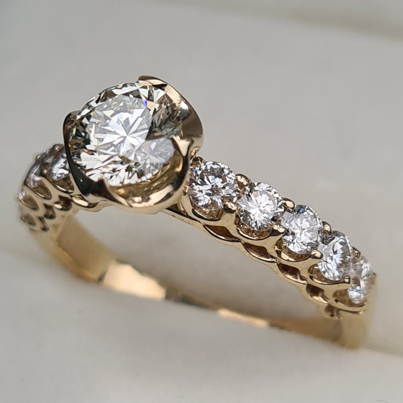 Кольцо Deimantas 95975087 18р 3,82гр 1,61ct. купить,NaN