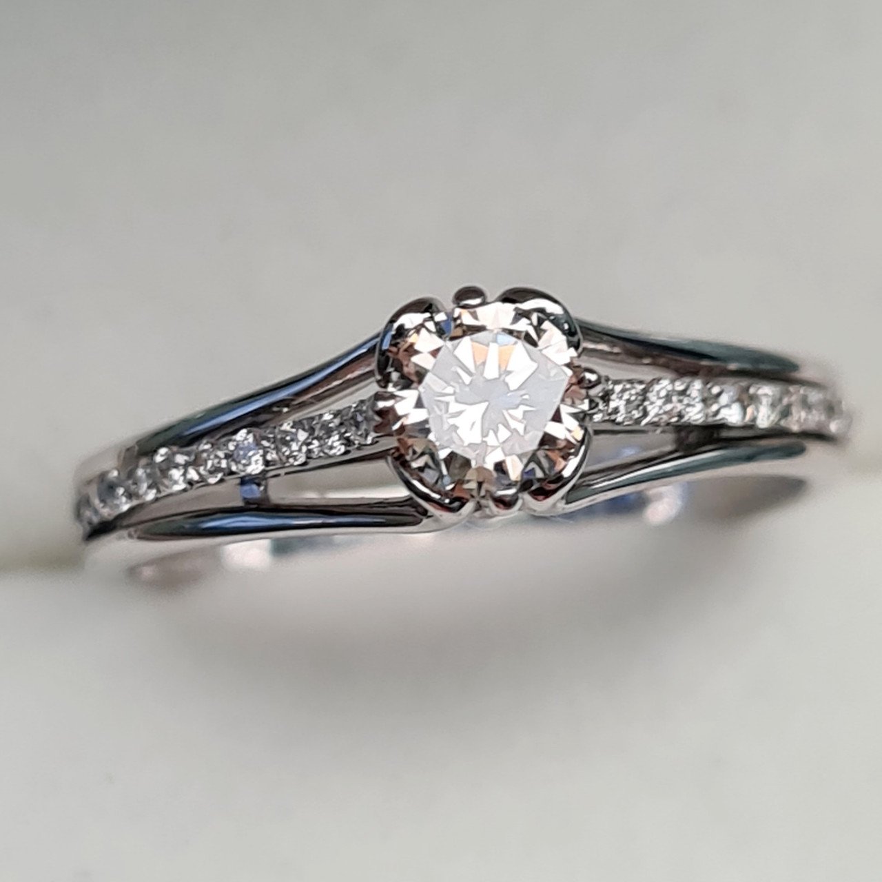 Кольцо Deimantas 94141644 18р 2,61гр 0,49ct. купить,NaN