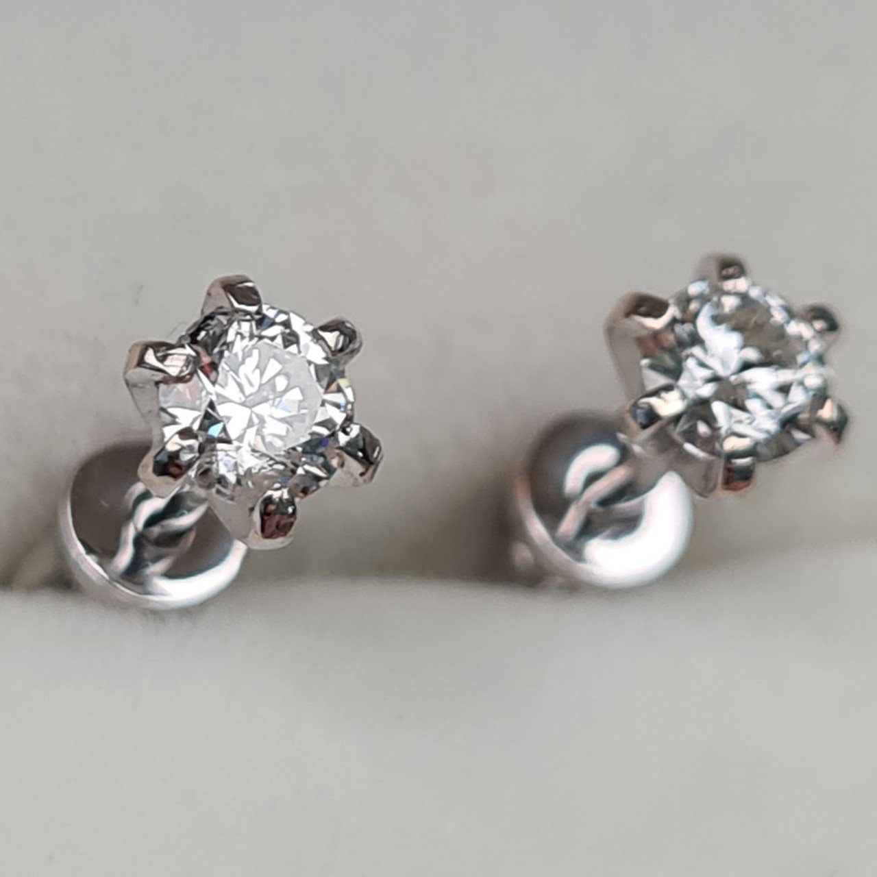 Серьги Deimantas 94141936 1,15гр 0,42ct. купить,NaN