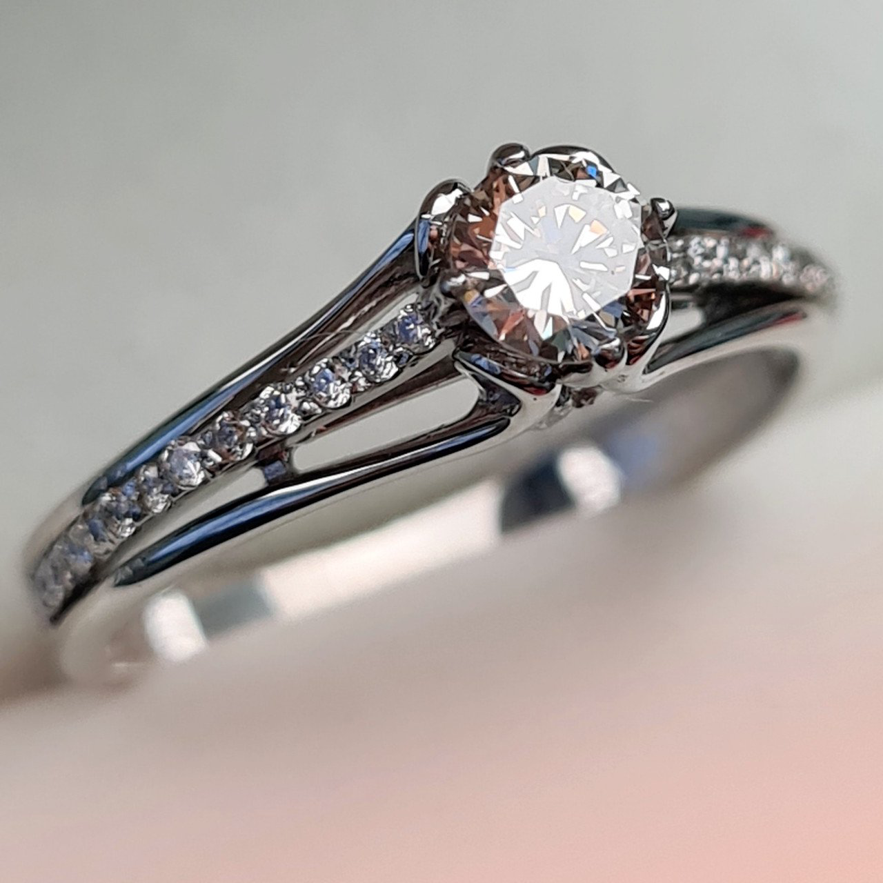 Кольцо Deimantas 94141644 18р 2,61гр 0,49ct. купить,NaN