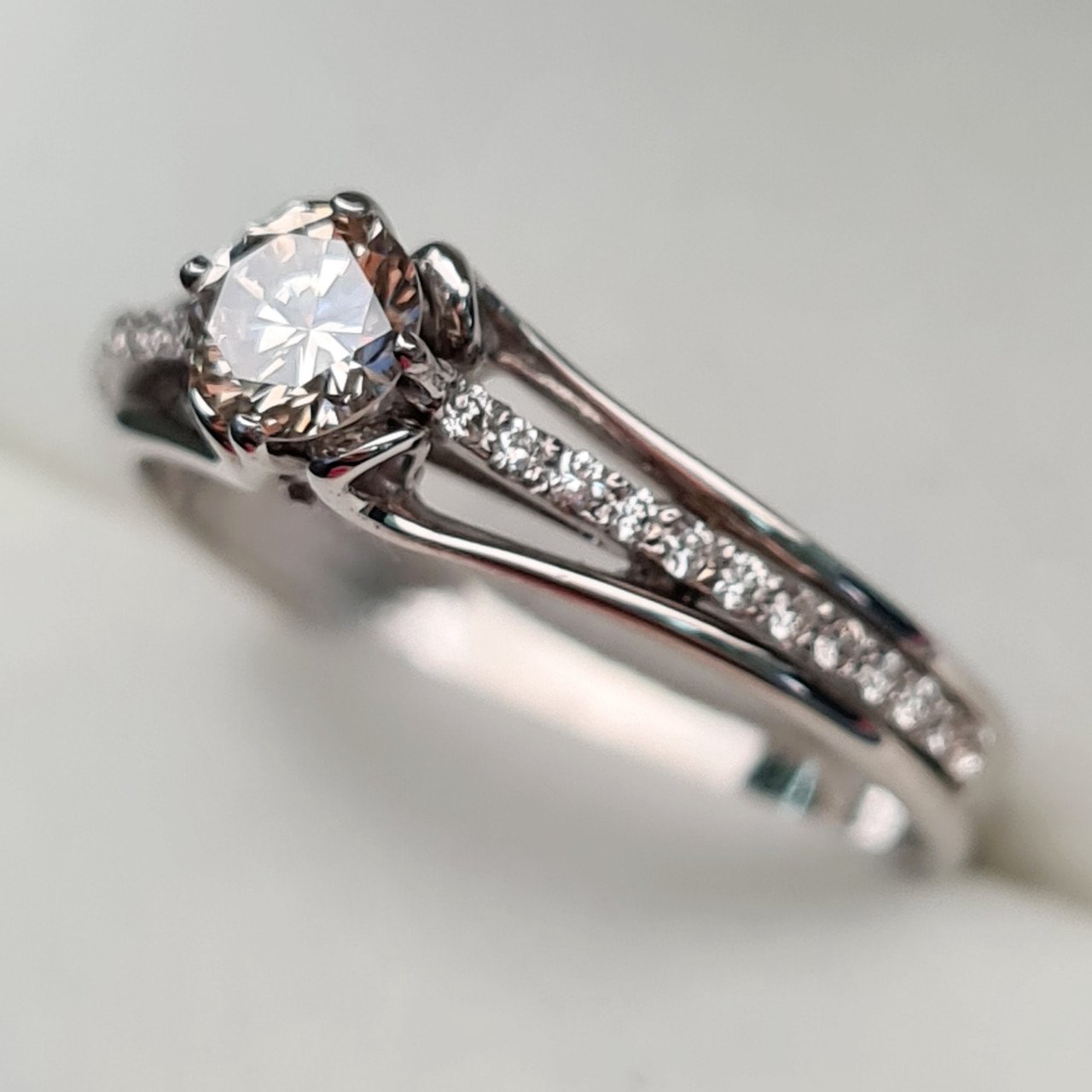 Кольцо Deimantas 94141644 18р 2,61гр 0,49ct. купить,NaN