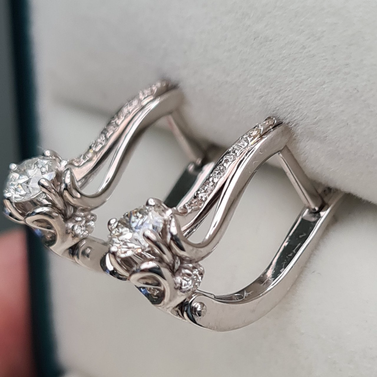 Серьги Deimantas 94142239 3,34гр 0,67ct. купить,NaN