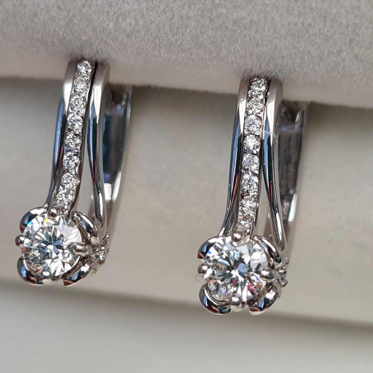 Серьги Deimantas 94142239 3,34гр 0,67ct. купить,NaN