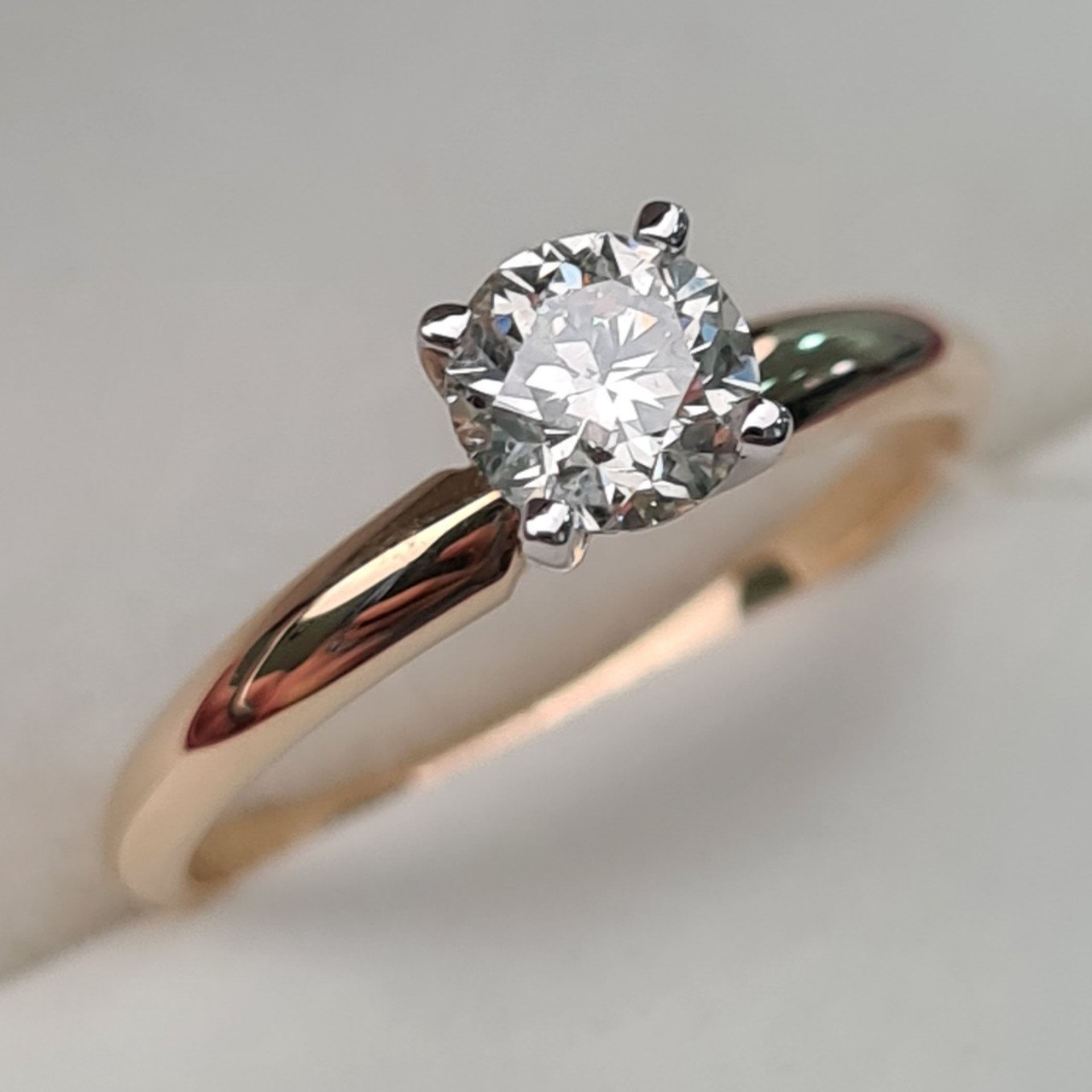 Кольцо Deimantas 79909422 16,5р 2гр 0,56ct. купить,NaN