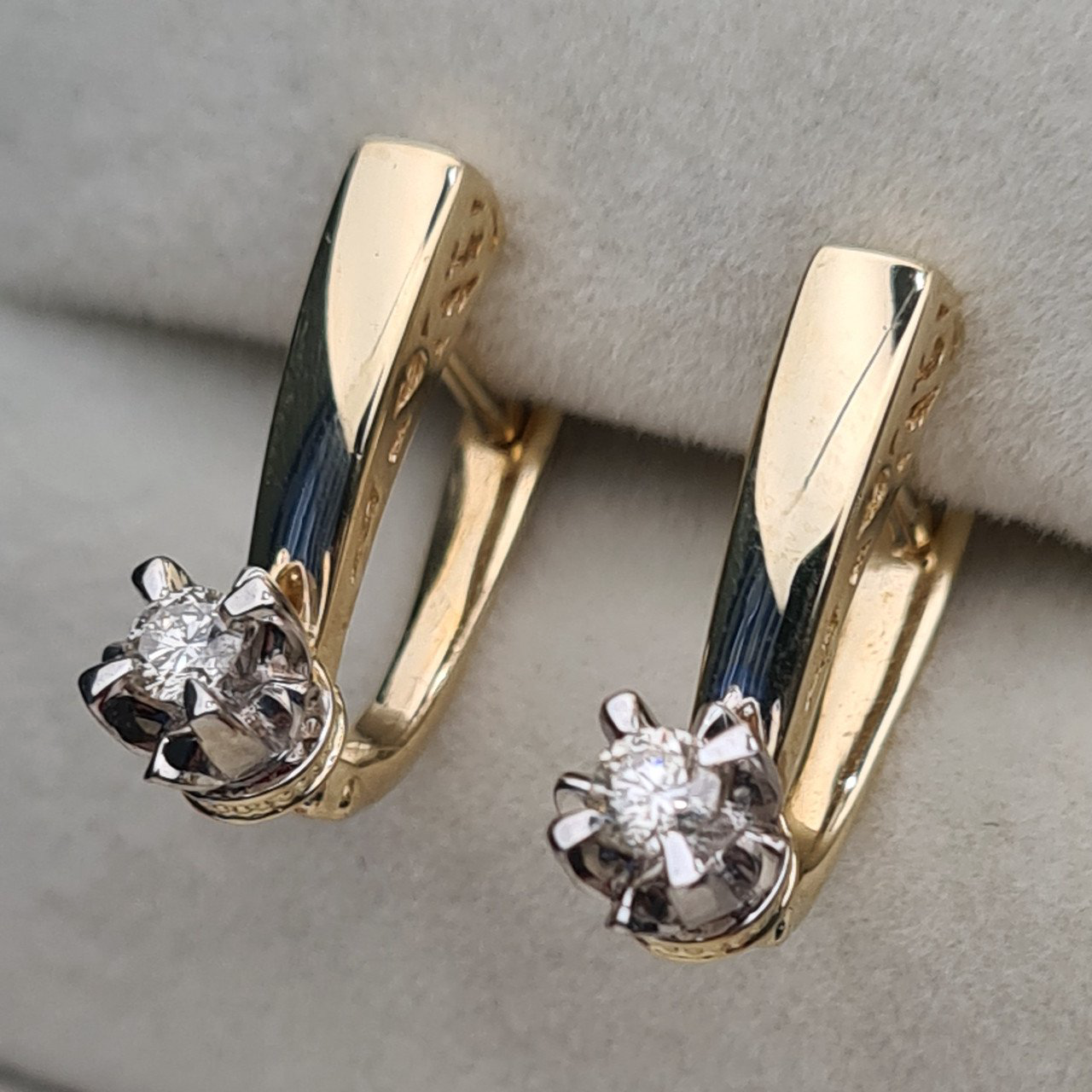 Серьги Deimantas 98178101 3,95гр 0,24ct. купить,NaN