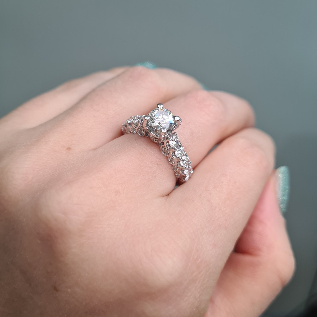 Кольцо Deimantas 95975105 18р 3,92гр 2,06ct. купить,NaN