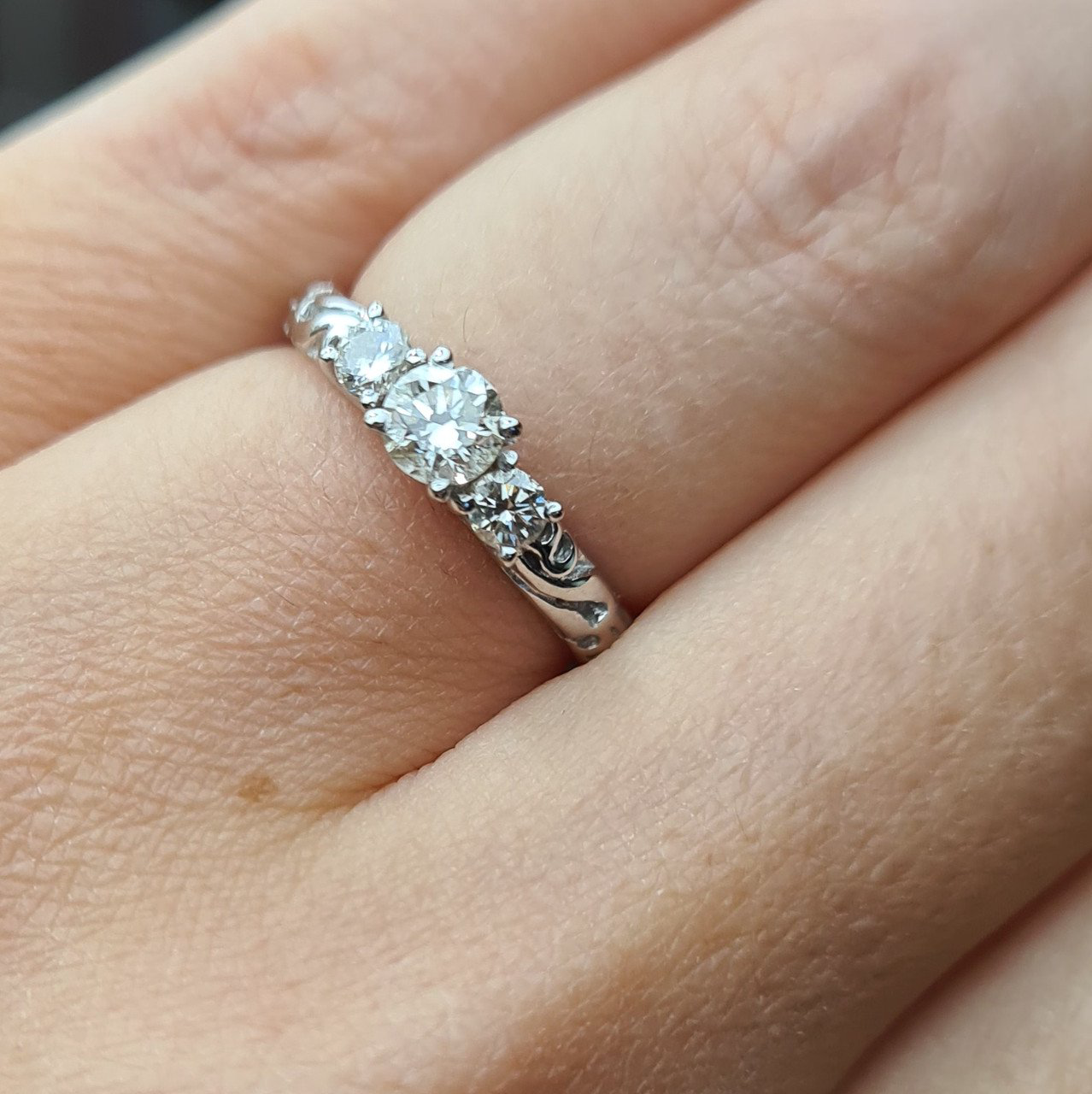 Кольцо Deimantas 80843129 16,3р 2,25гр 0,50ct. купить,NaN