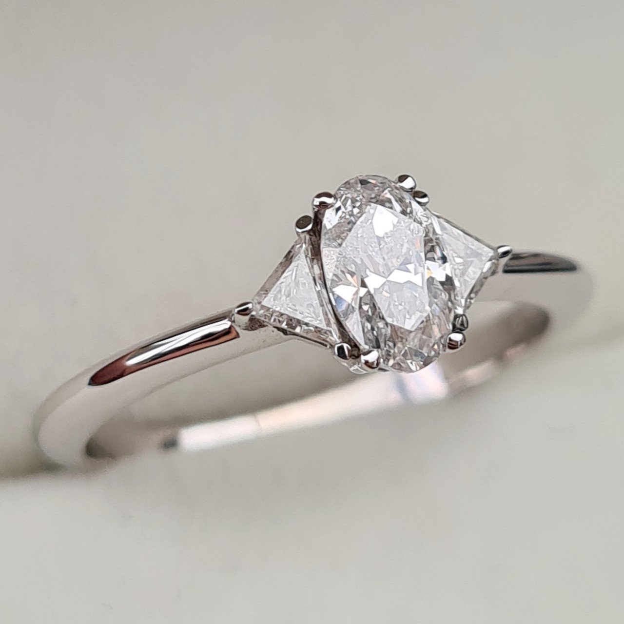Кольцо Deimantas 94250808 16,5р 2,11гр 0,58ct. купить,NaN