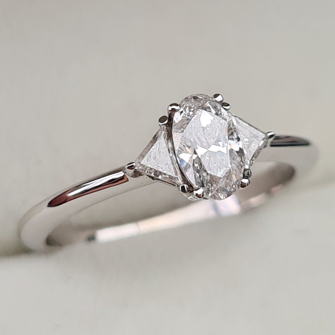Кольцо Deimantas 94250808 16,5р 2,11гр 0,58ct. купить,NaN