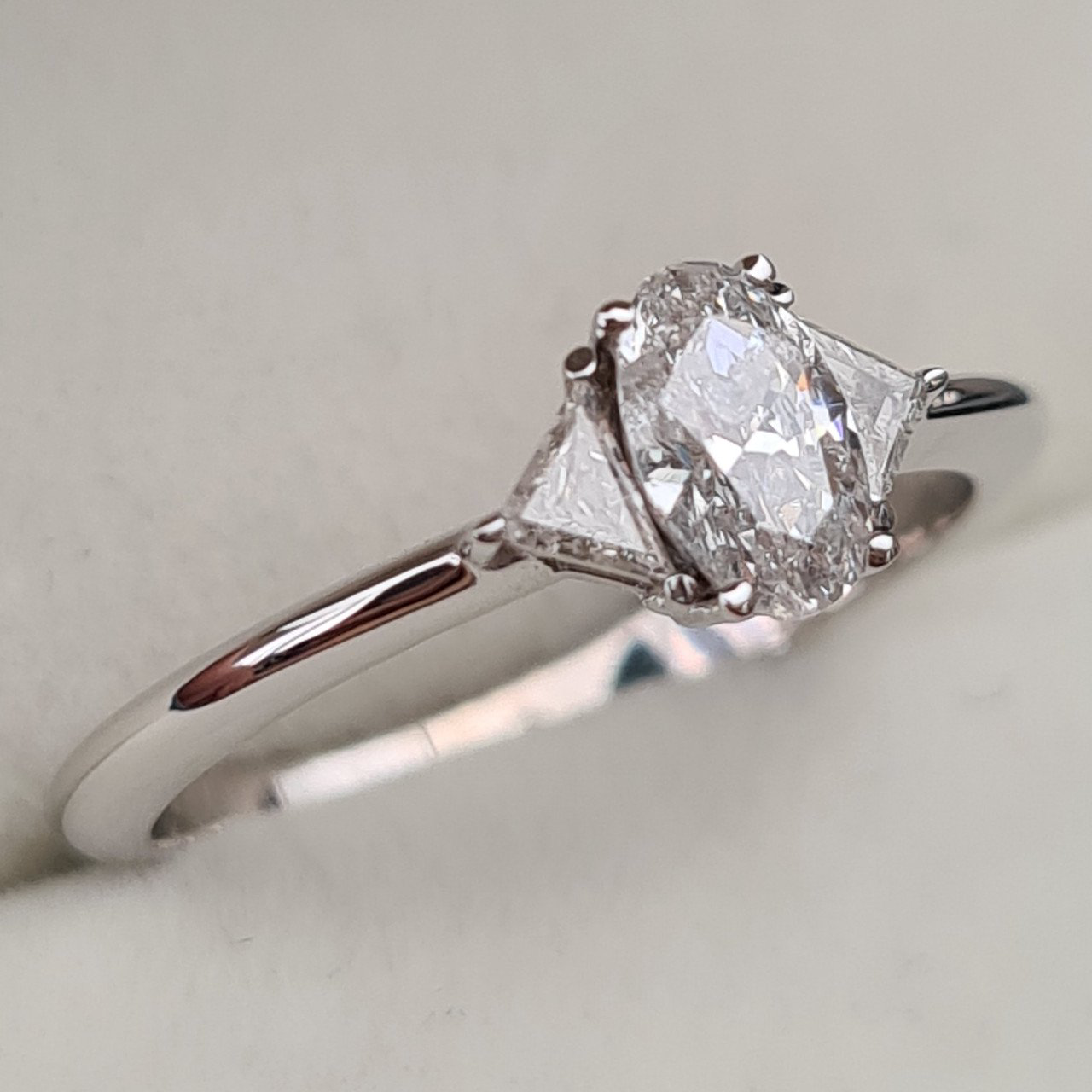 Кольцо Deimantas 94250808 16,5р 2,11гр 0,58ct. купить,NaN