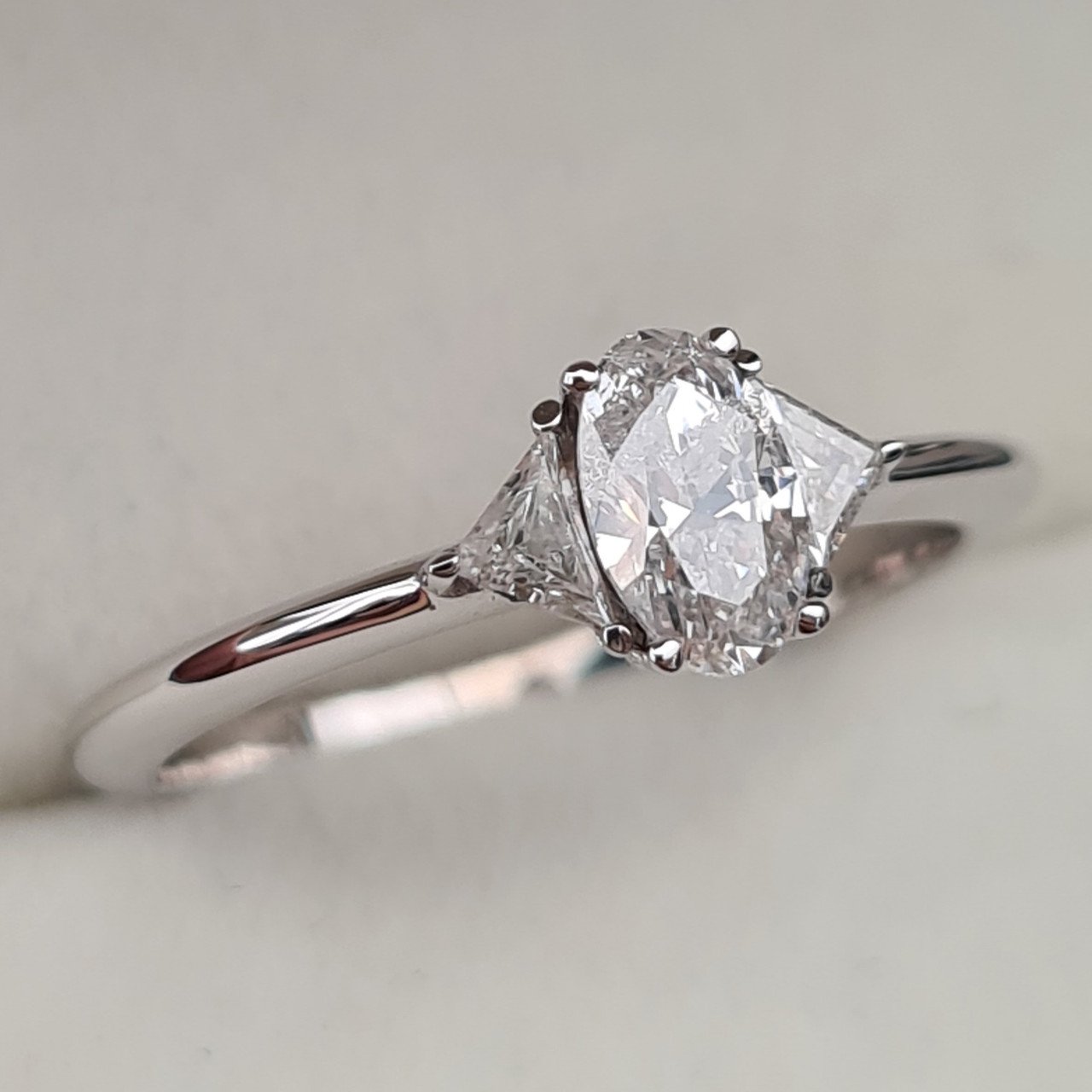 Кольцо Deimantas 94250808 16,5р 2,11гр 0,58ct. купить,NaN