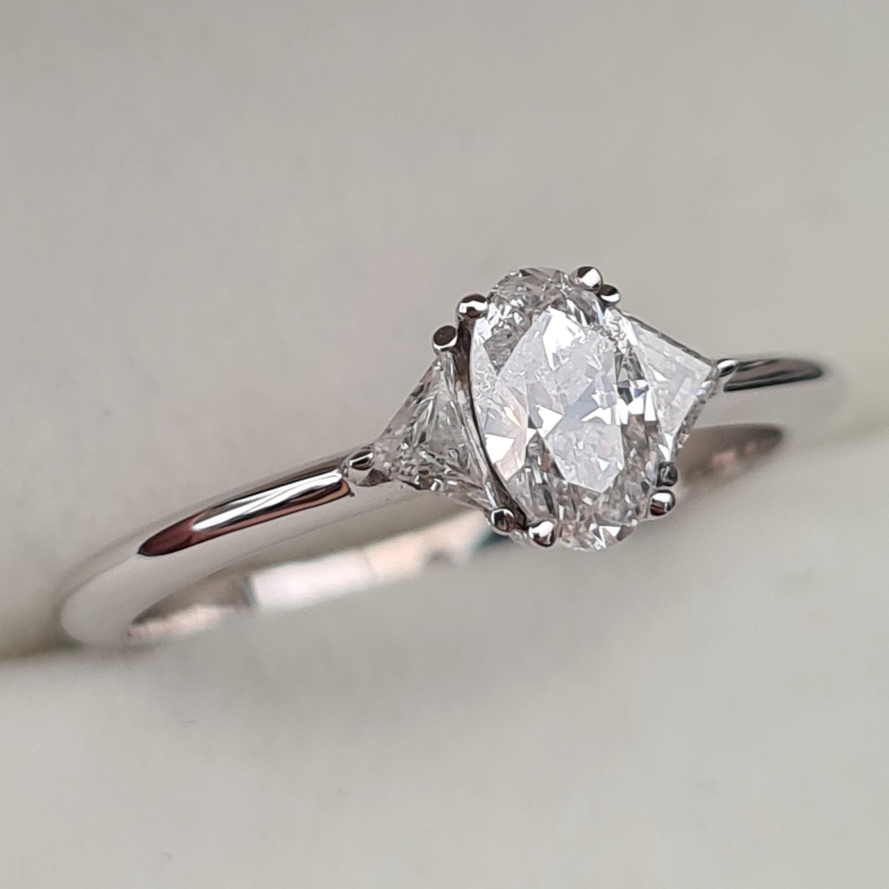 Кольцо Deimantas 94250808 16,5р 2,11гр 0,58ct. купить,NaN