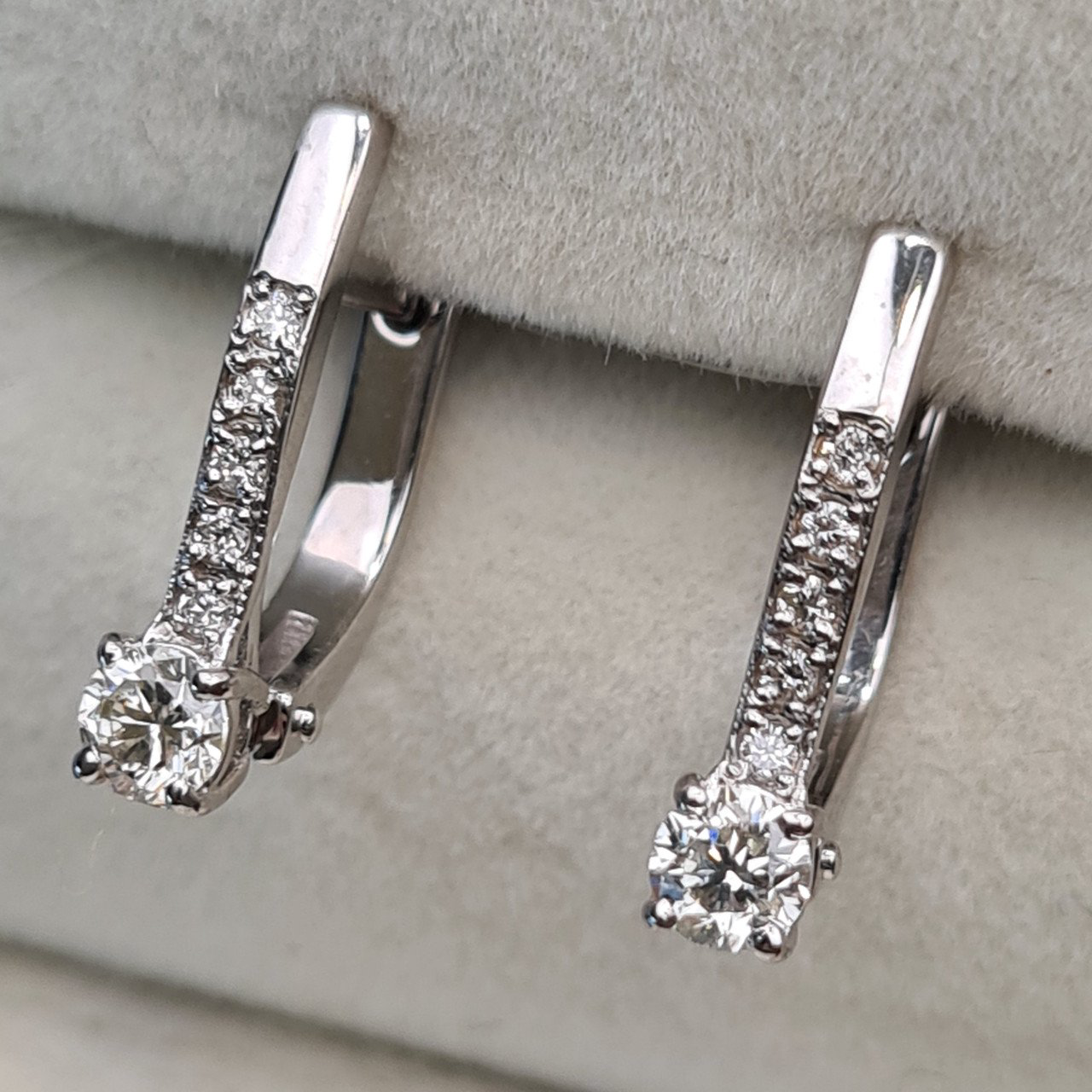 Серьги Deimantas 98178122 2,47гр 0,45ct. купить,NaN