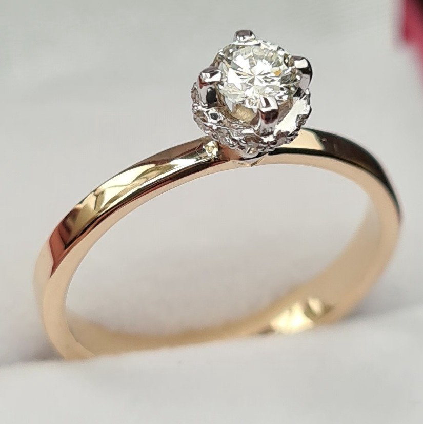 Кольцо Deimantas 81001506 16,51р 2,5гр 0,30ct. купить,NaN