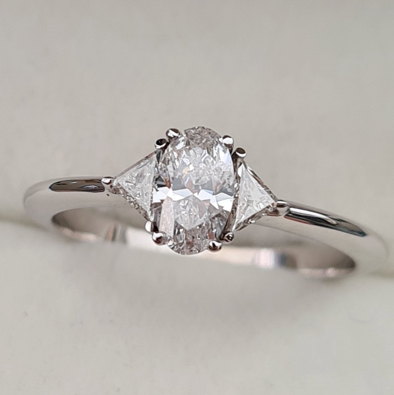 Кольцо Deimantas 94250808 16,5р 2,11гр 0,58ct. купить,NaN