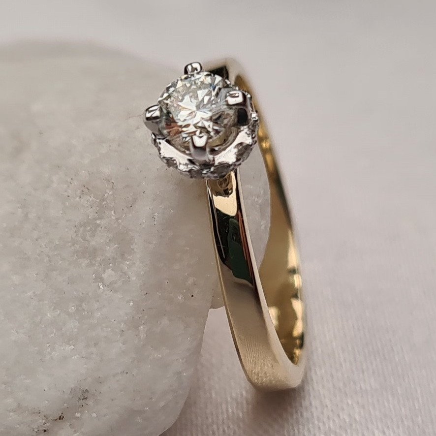 Кольцо Deimantas 81001506 16,51р 2,5гр 0,30ct. купить,NaN