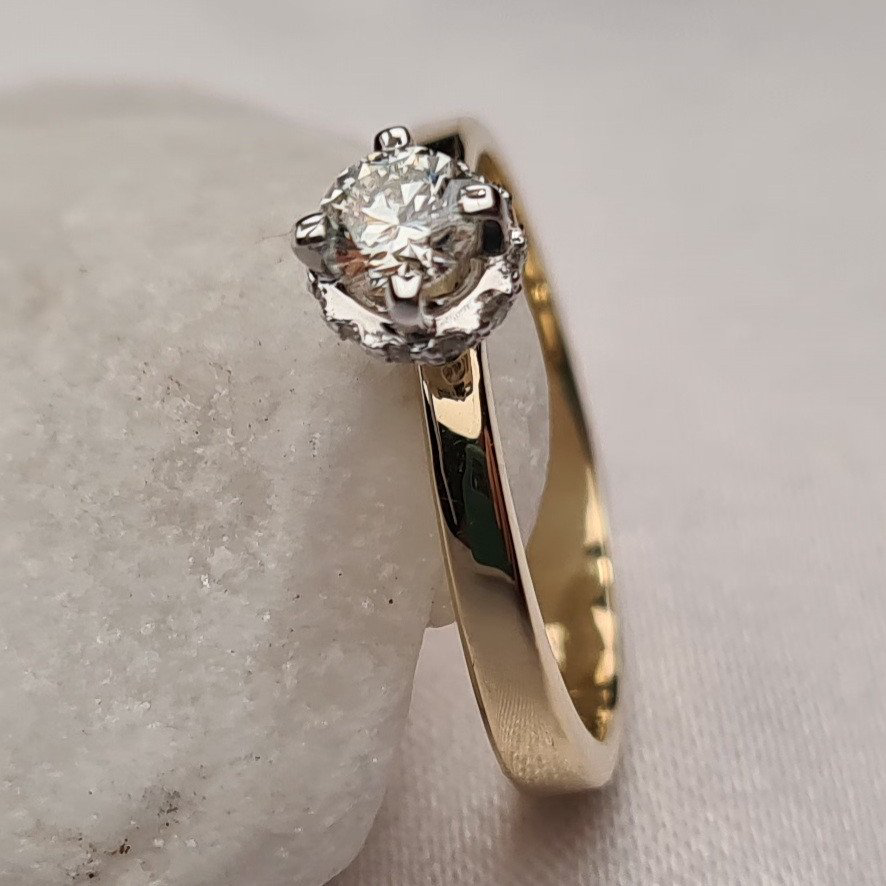 Кольцо Deimantas 81001506 16,51р 2,5гр 0,30ct. купить,NaN