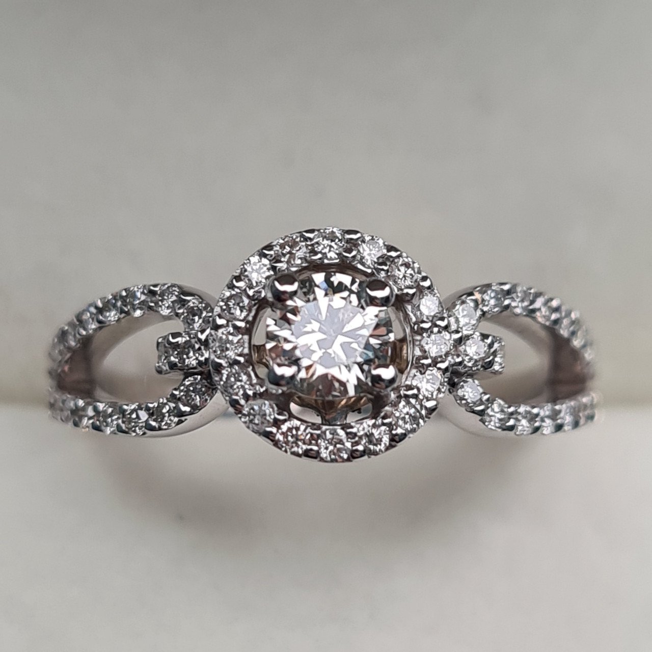 Кольцо Deimantas 95975107 16р 2,9гр 0,53ct. купить,NaN