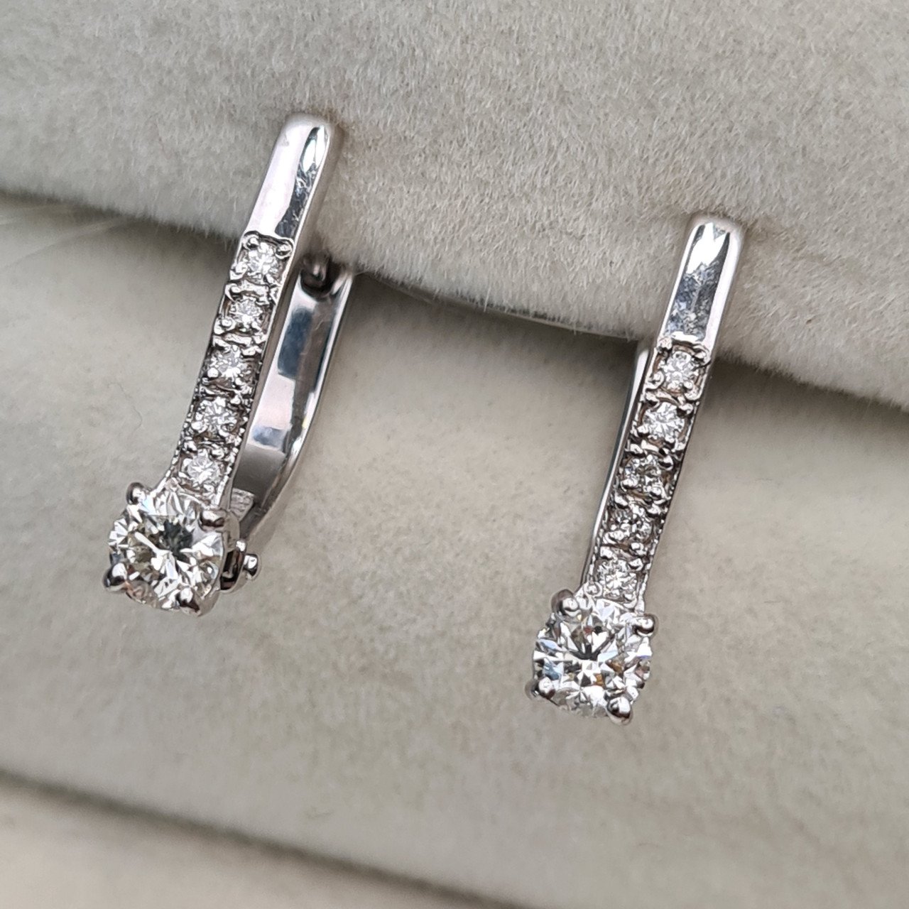 Серьги Deimantas 98178122 2,47гр 0,45ct. купить,NaN