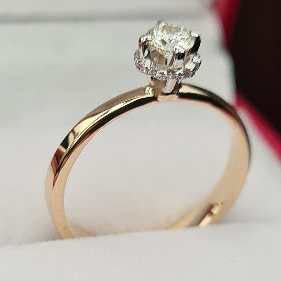 Кольцо Deimantas 81001506 16,51р 2,5гр 0,30ct. купить,NaN