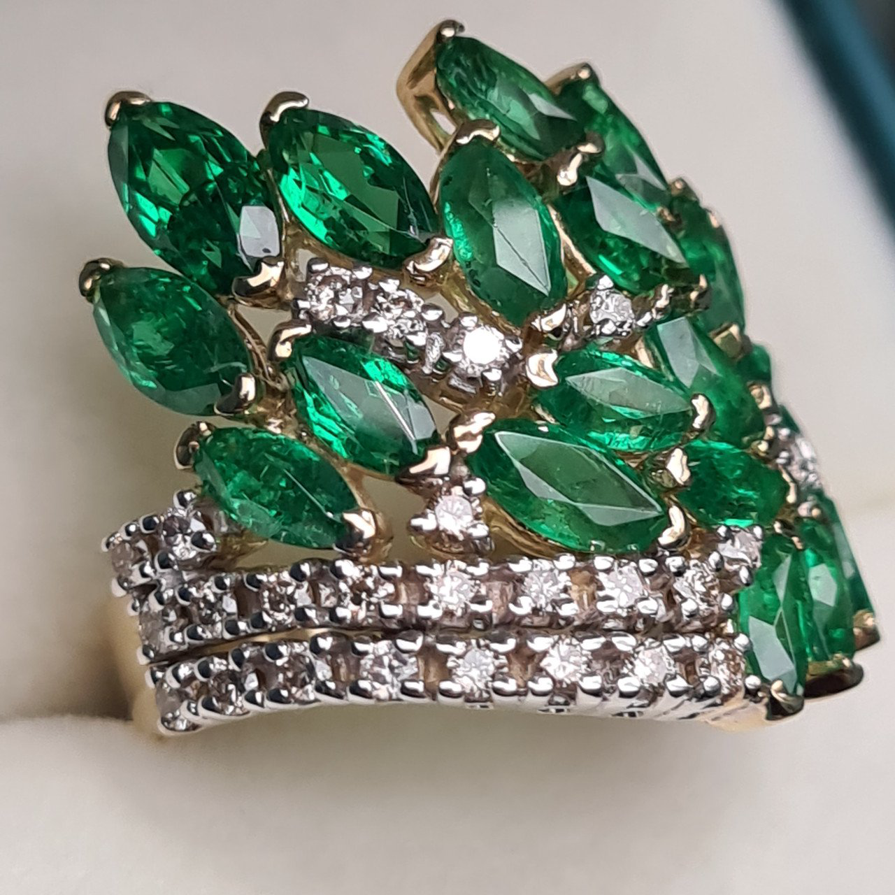Кольцо Deimantas 95975180 18р 10,45гр 0,40ct. купить,NaN