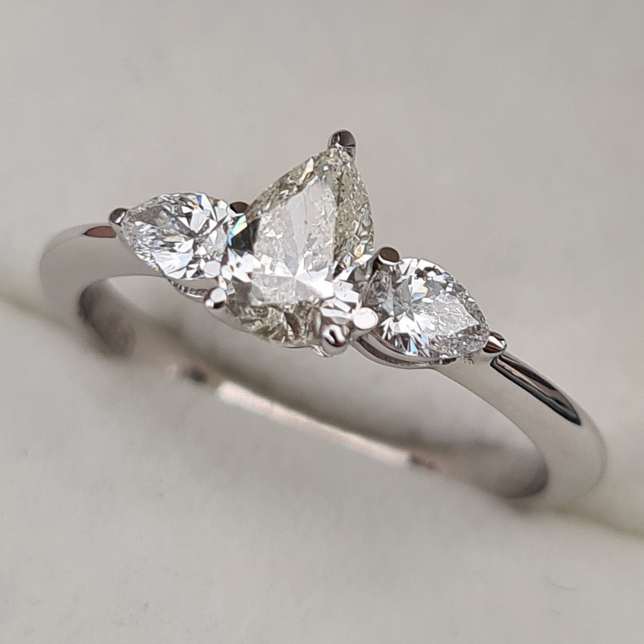 Кольцо Deimantas 94282983 16,5р 2,15гр 0,75ct. купить,NaN