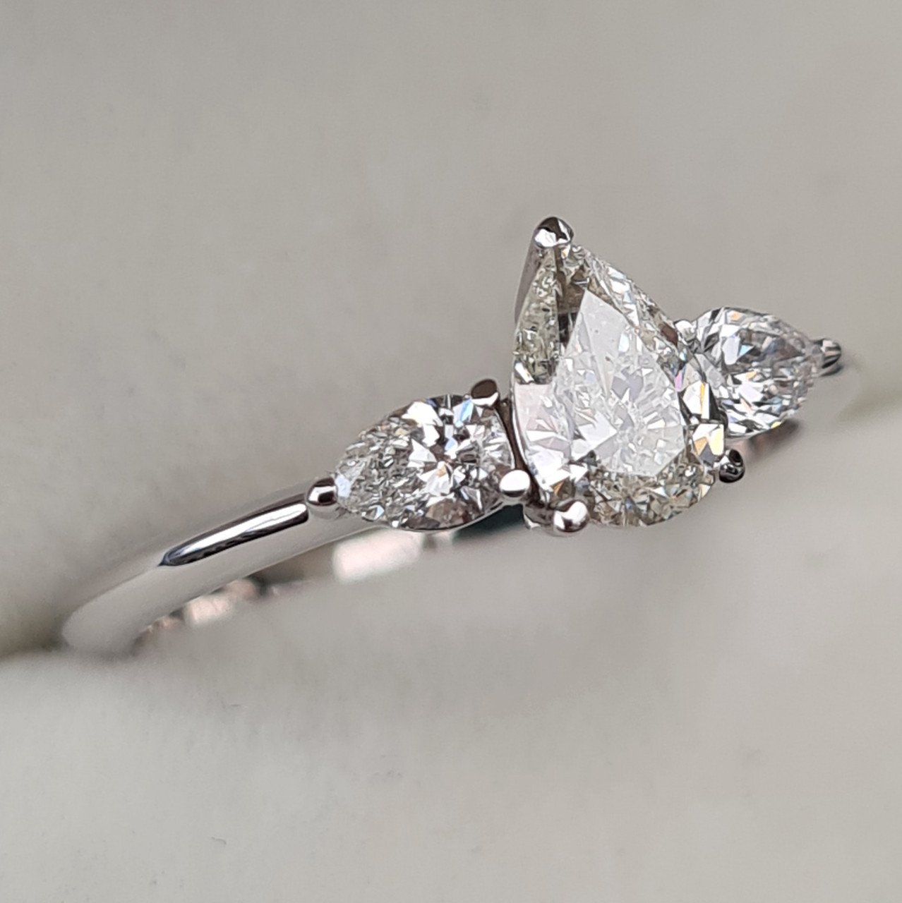 Кольцо Deimantas 94282983 16,5р 2,15гр 0,75ct. купить,NaN