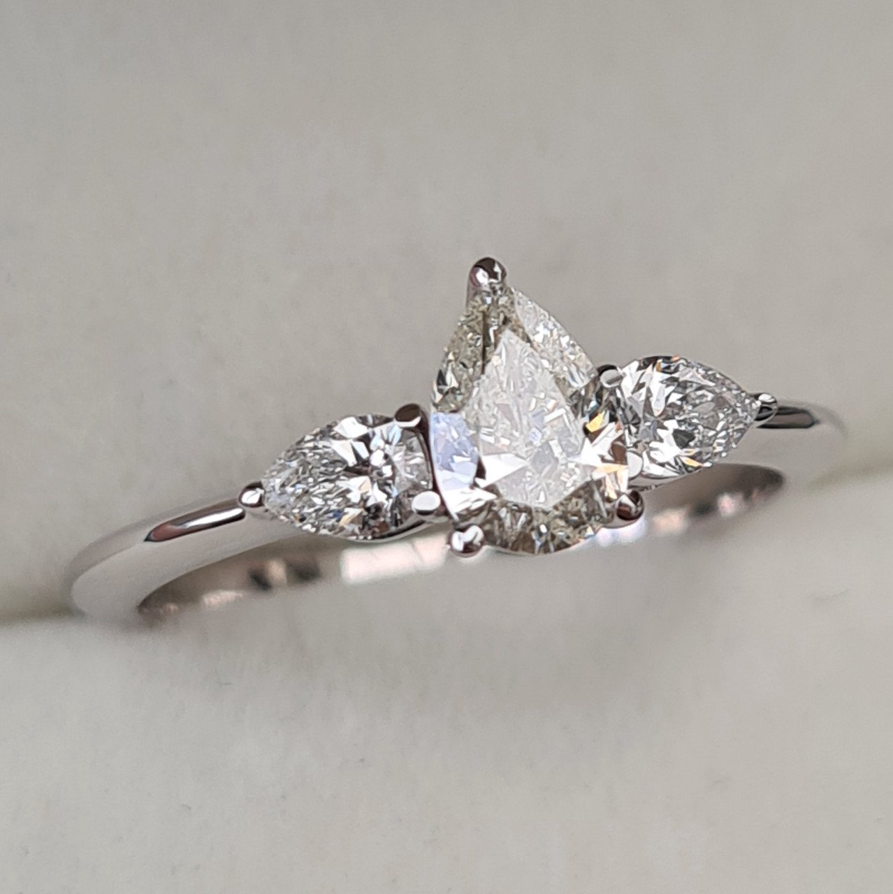 Кольцо Deimantas 94282983 16,5р 2,15гр 0,75ct. купить,NaN