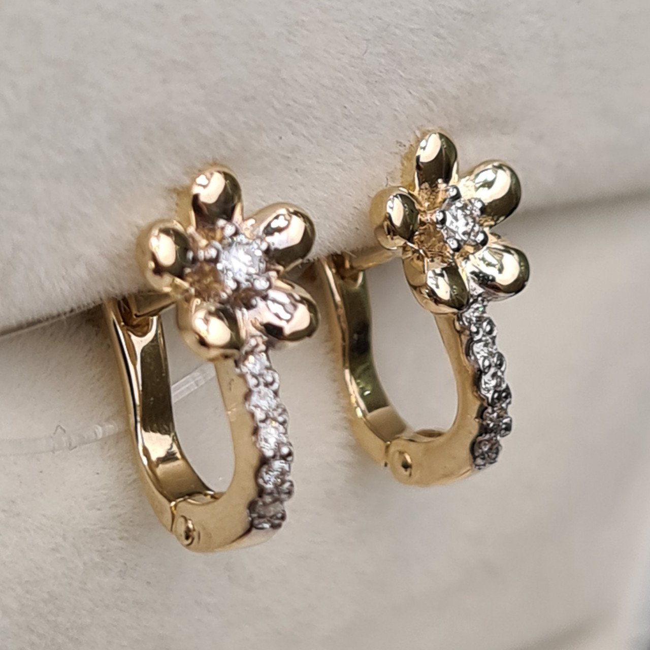 Серьги Deimantas 98178132 1,93гр 0,094ct. купить,NaN