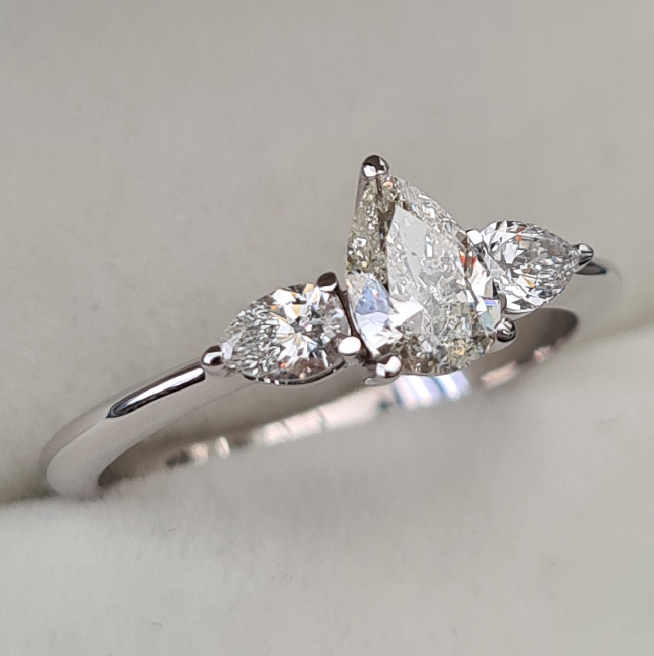 Кольцо Deimantas 94282983 16,5р 2,15гр 0,75ct. купить,NaN