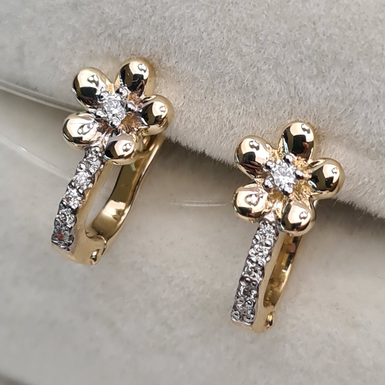 Серьги Deimantas 98178132 1,93гр 0,094ct. купить,NaN