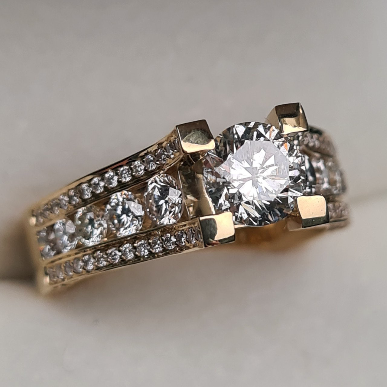 Кольцо Deimantas 95975182 18р 2,36гр 2,36ct. купить,NaN