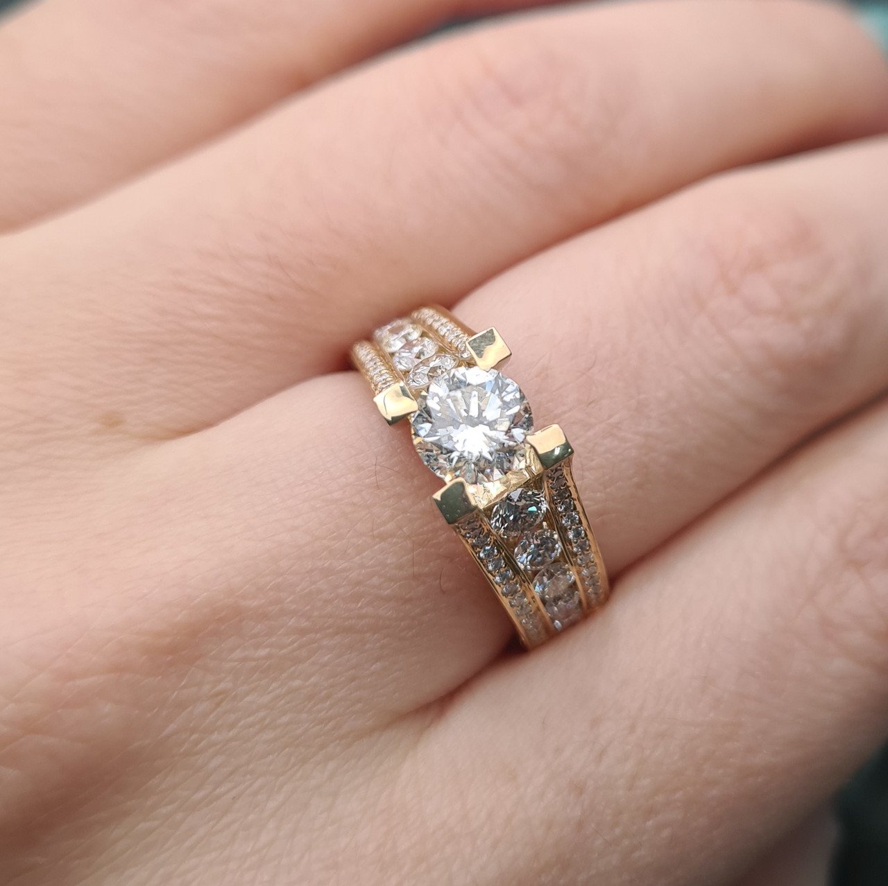 Кольцо Deimantas 95975182 18р 2,36гр 2,36ct. купить,NaN