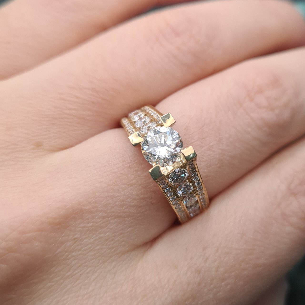 Кольцо Deimantas 95975182 18р 2,36гр 2,36ct. купить,NaN