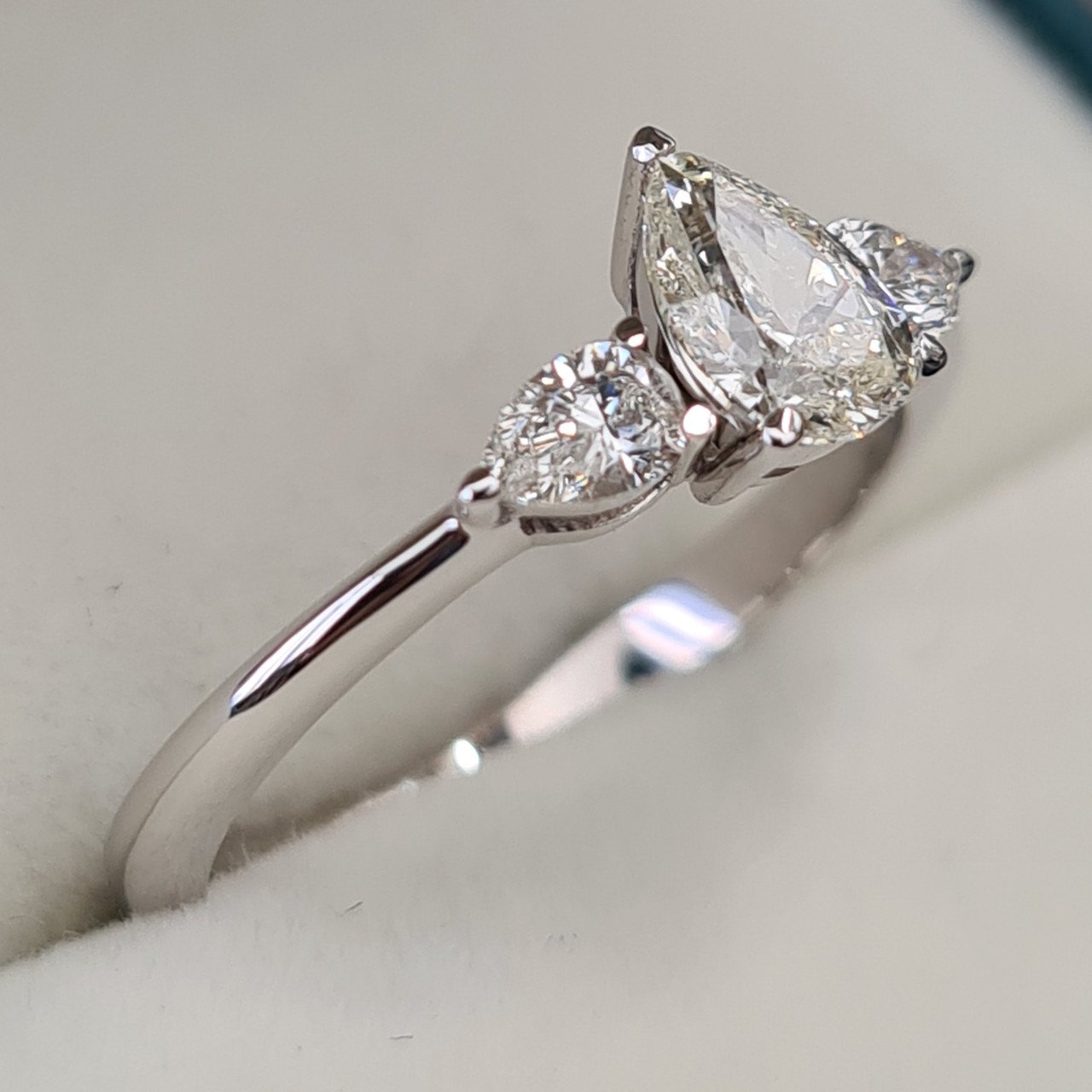Кольцо Deimantas 94282983 16,5р 2,15гр 0,75ct. купить,NaN