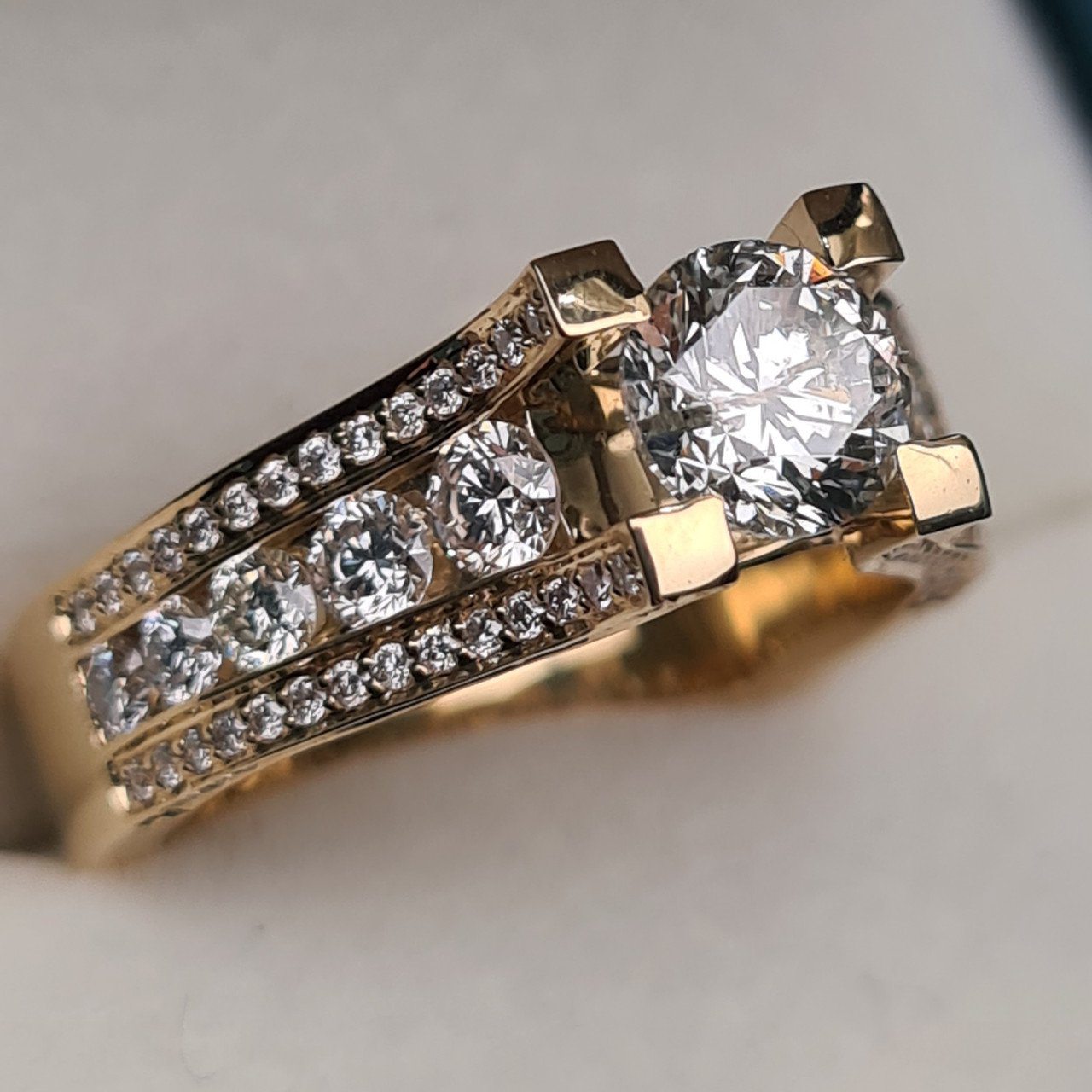 Кольцо Deimantas 95975182 18р 2,36гр 2,36ct. купить,NaN
