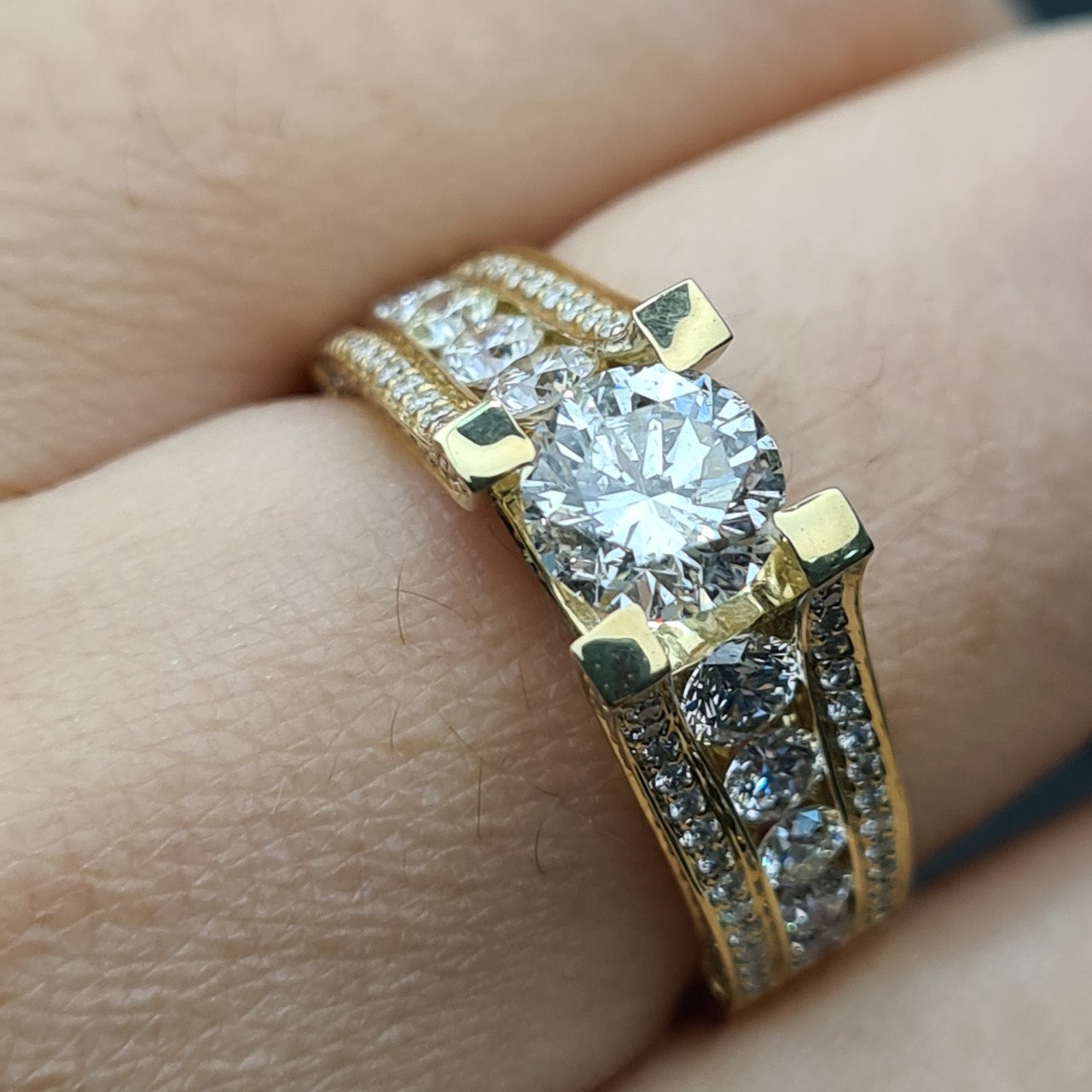 Кольцо Deimantas 95975182 18р 2,36гр 2,36ct. купить,NaN