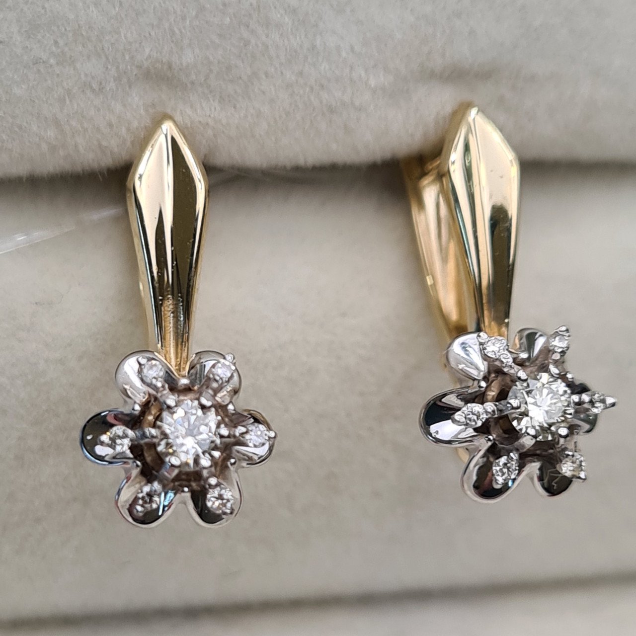 Серьги Deimantas 98178147 3,73гр 0,226ct. купить,NaN