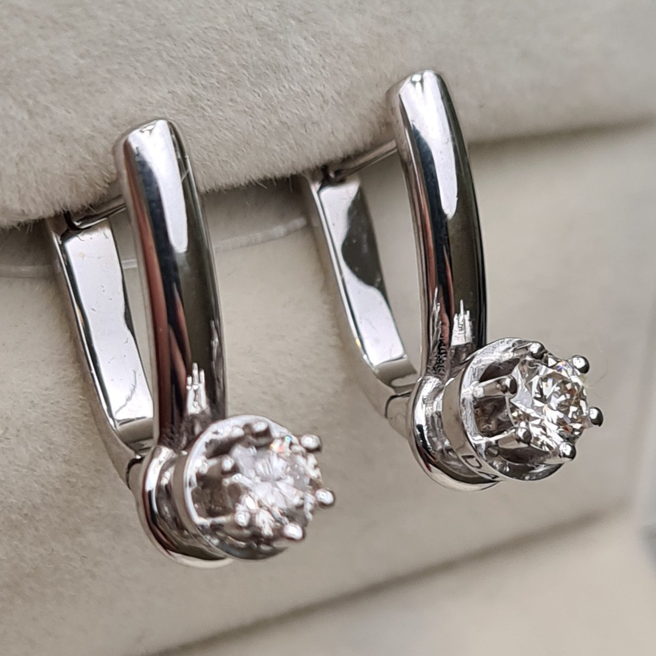 Серьги Deimantas 98178142 4,79гр 0,44ct. купить,NaN
