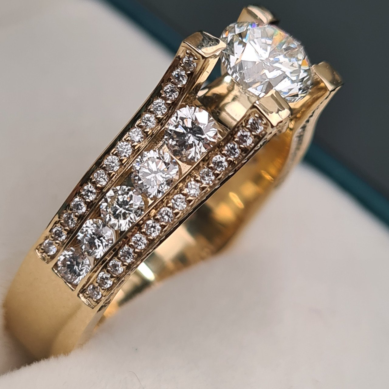 Кольцо Deimantas 95975182 18р 2,36гр 2,36ct. купить,NaN