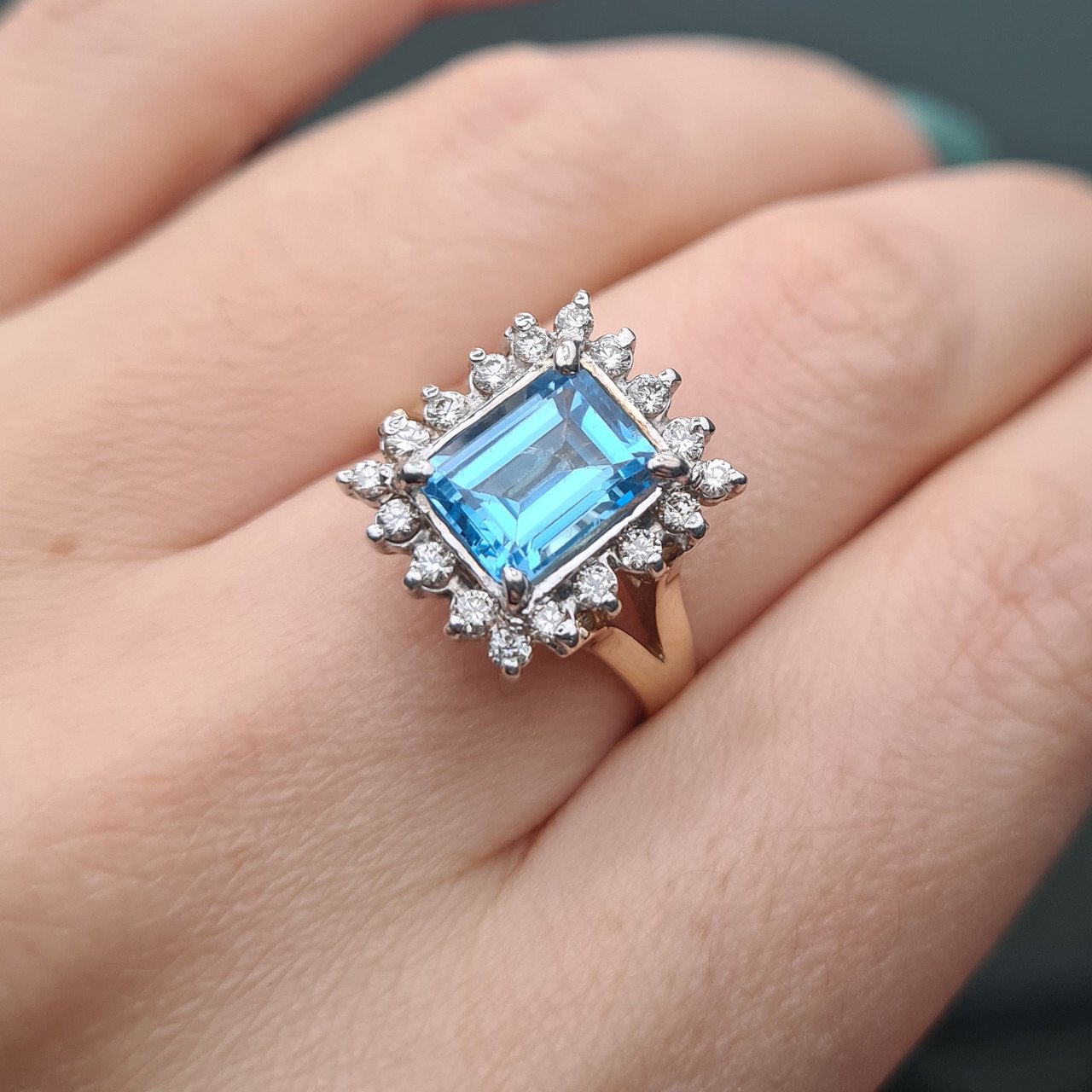 Кольцо Deimantas 95975187 18р 6,67гр 0,60ct. купить,NaN