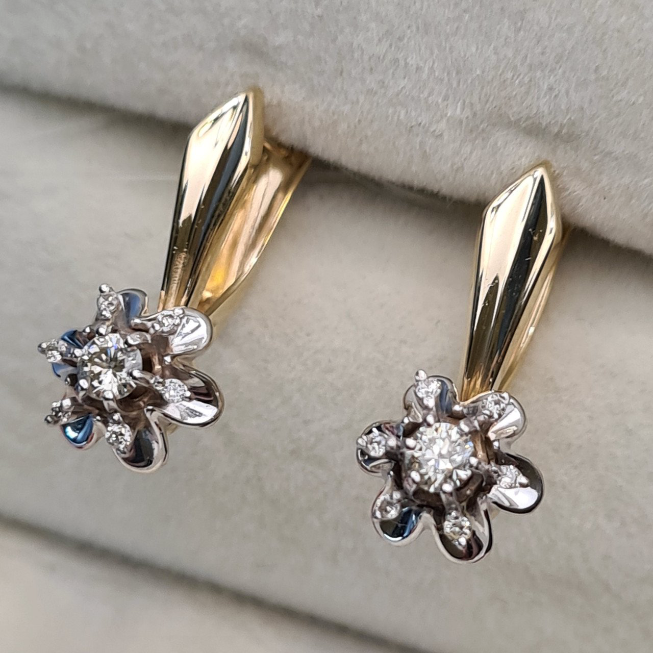 Серьги Deimantas 98178147 3,73гр 0,226ct. купить,NaN