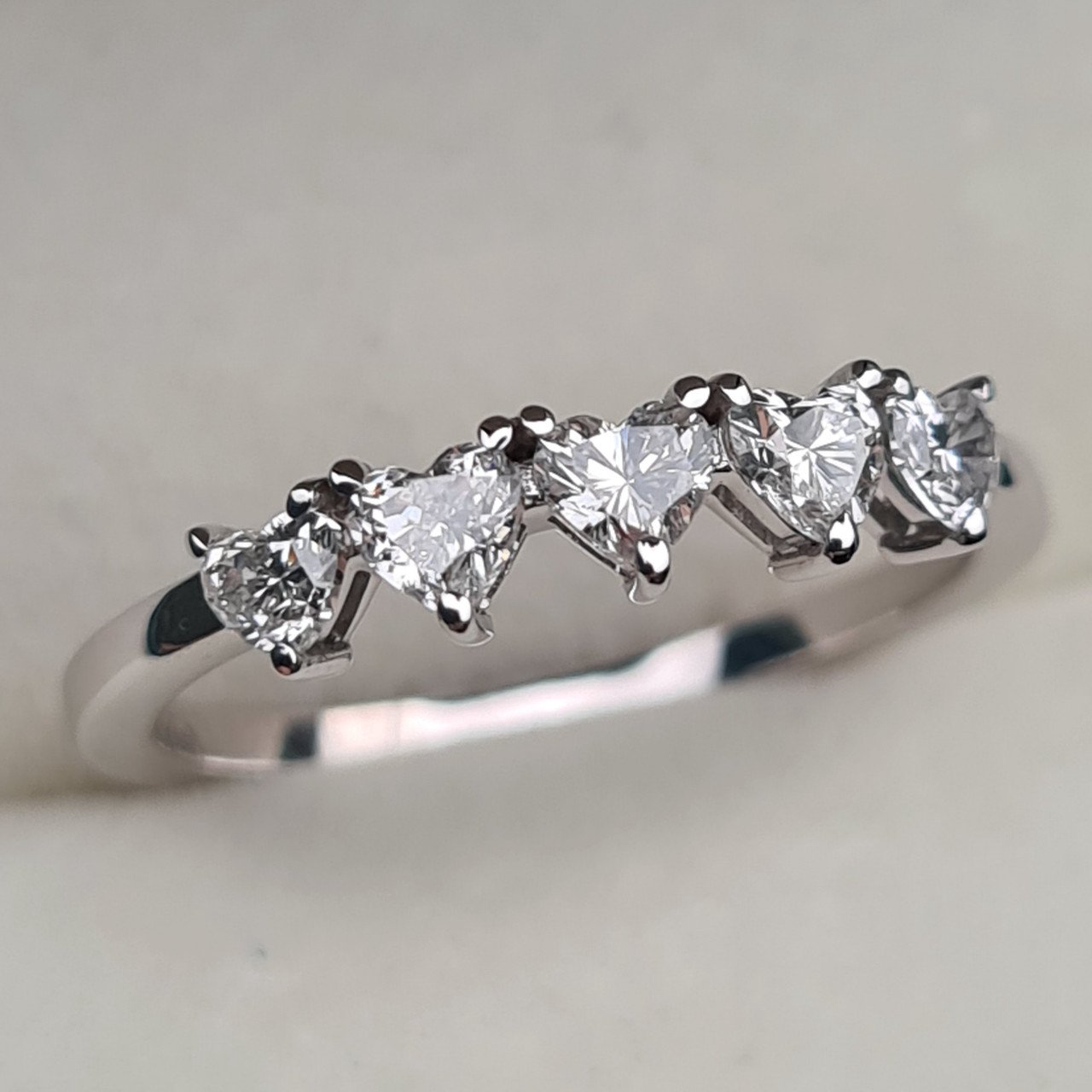 Кольцо Deimantas 95976219 16,5р 1,93гр 0,58ct. купить,NaN