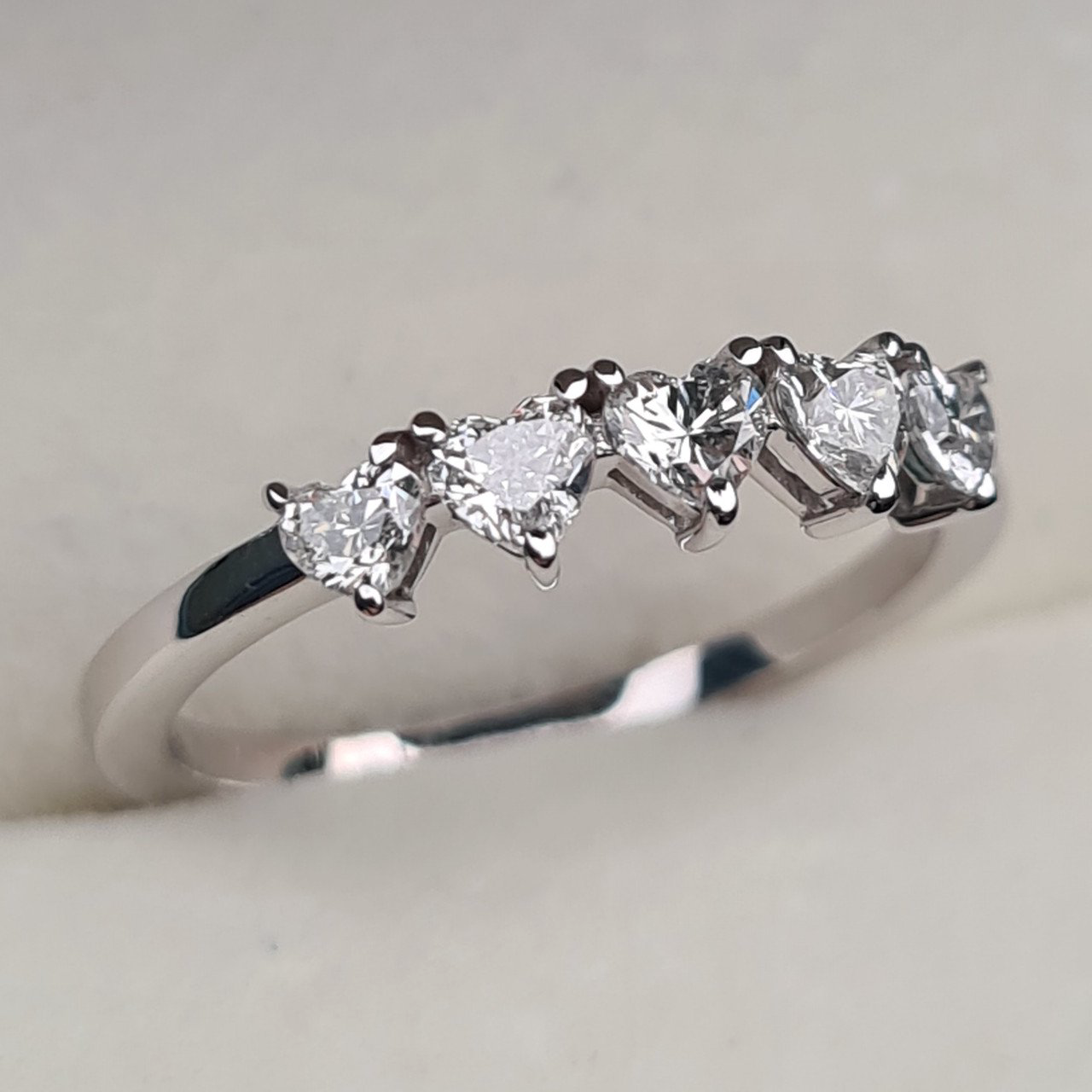Кольцо Deimantas 95976219 16,5р 1,93гр 0,58ct. купить,NaN