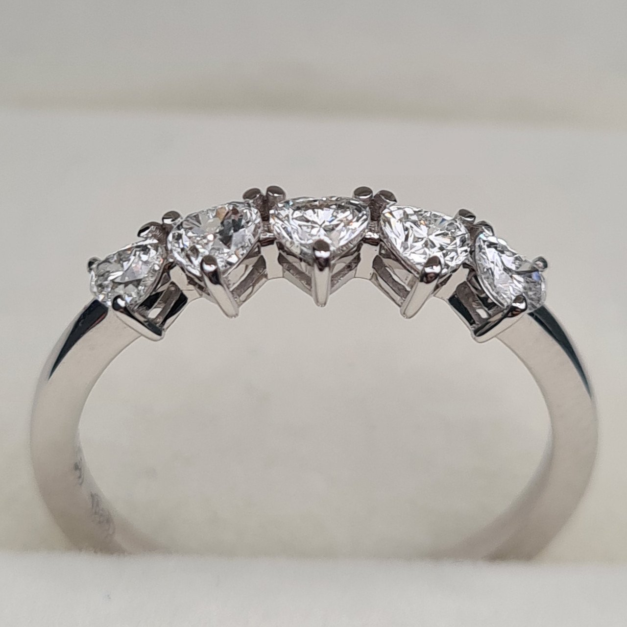 Кольцо Deimantas 95976219 16,5р 1,93гр 0,58ct. купить,NaN