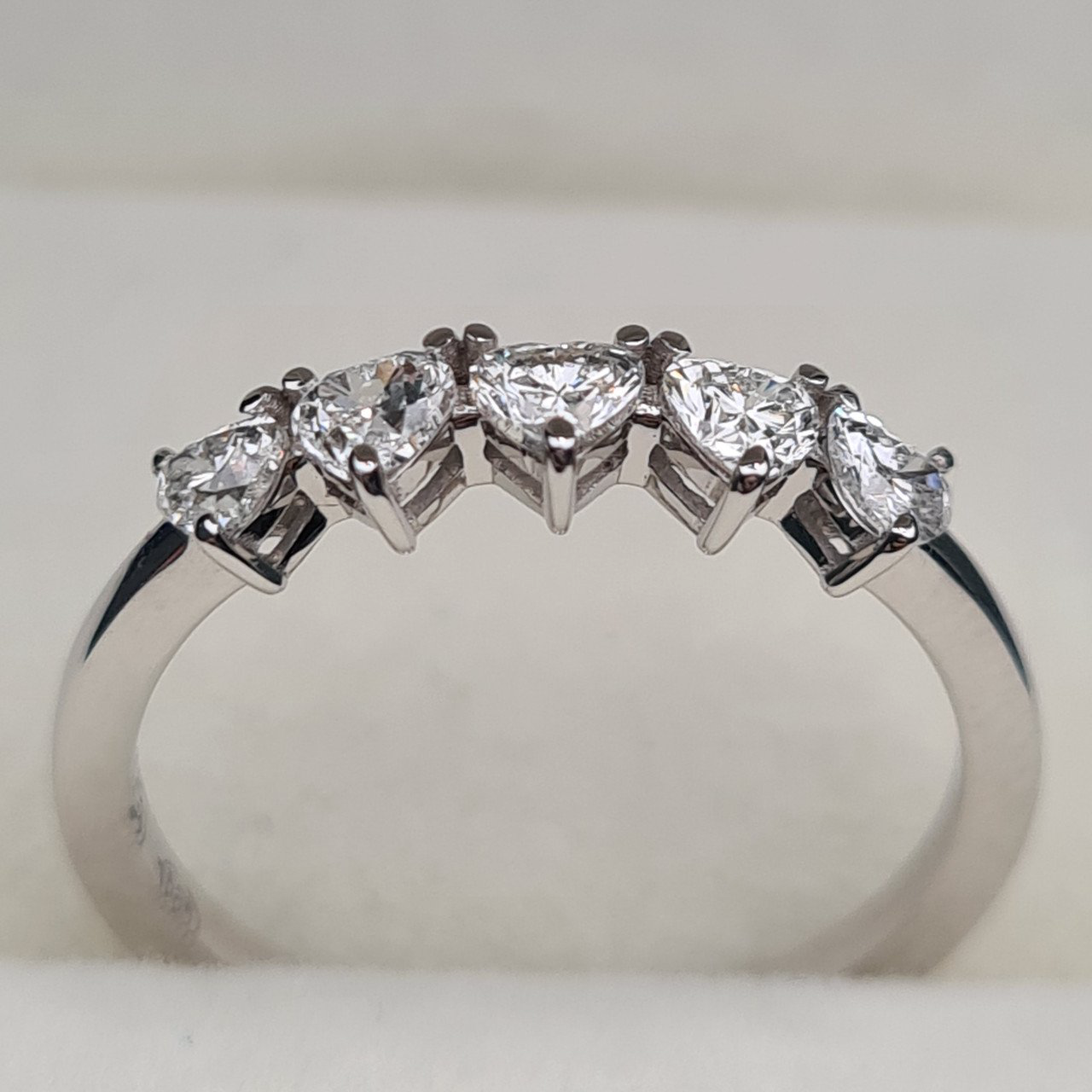 Кольцо Deimantas 95976219 16,5р 1,93гр 0,58ct. купить,NaN