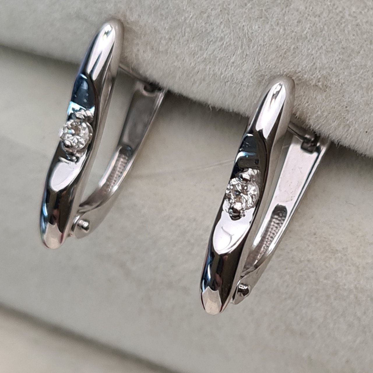 Серьги Deimantas 98178151 1,43гр 0,077ct. купить,NaN